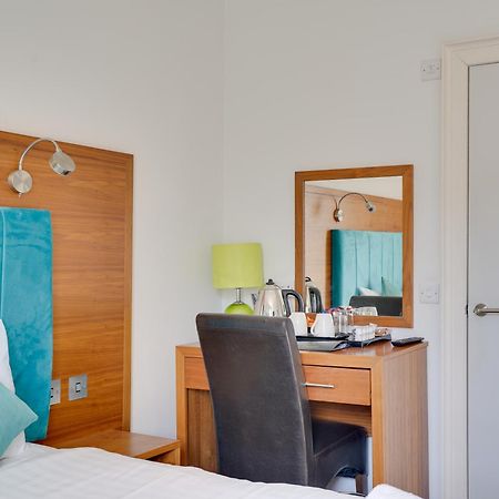 The County Hotel - Self Check-In, Ultra Fast Wi-Fi, Free Parking, Central Location Selkirk Exteriör bild