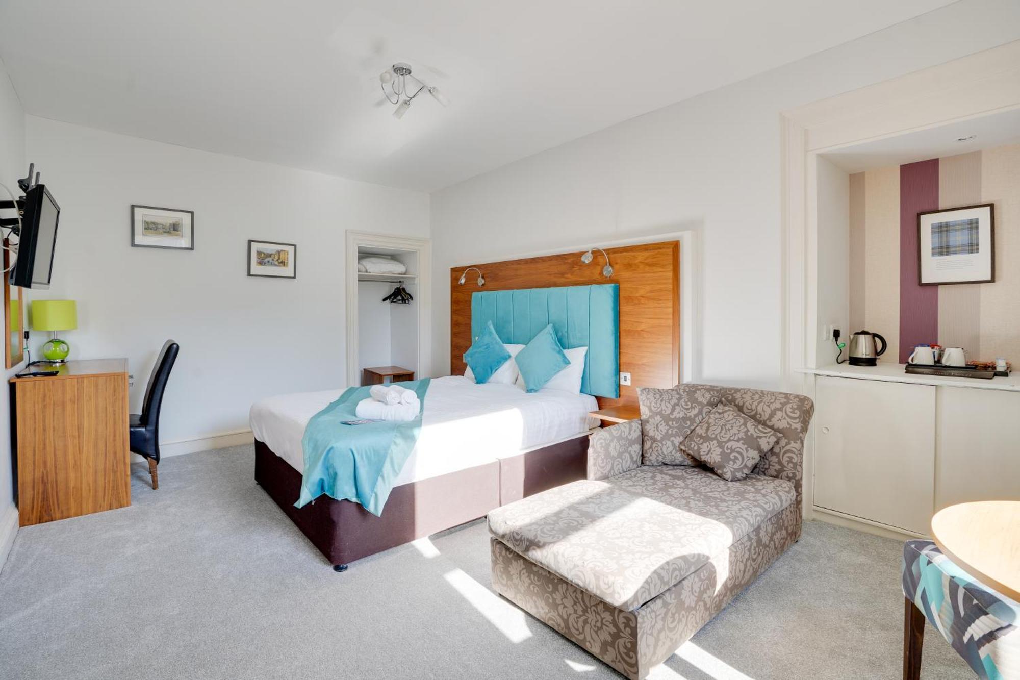 The County Hotel - Self Check-In, Ultra Fast Wi-Fi, Free Parking, Central Location Selkirk Exteriör bild