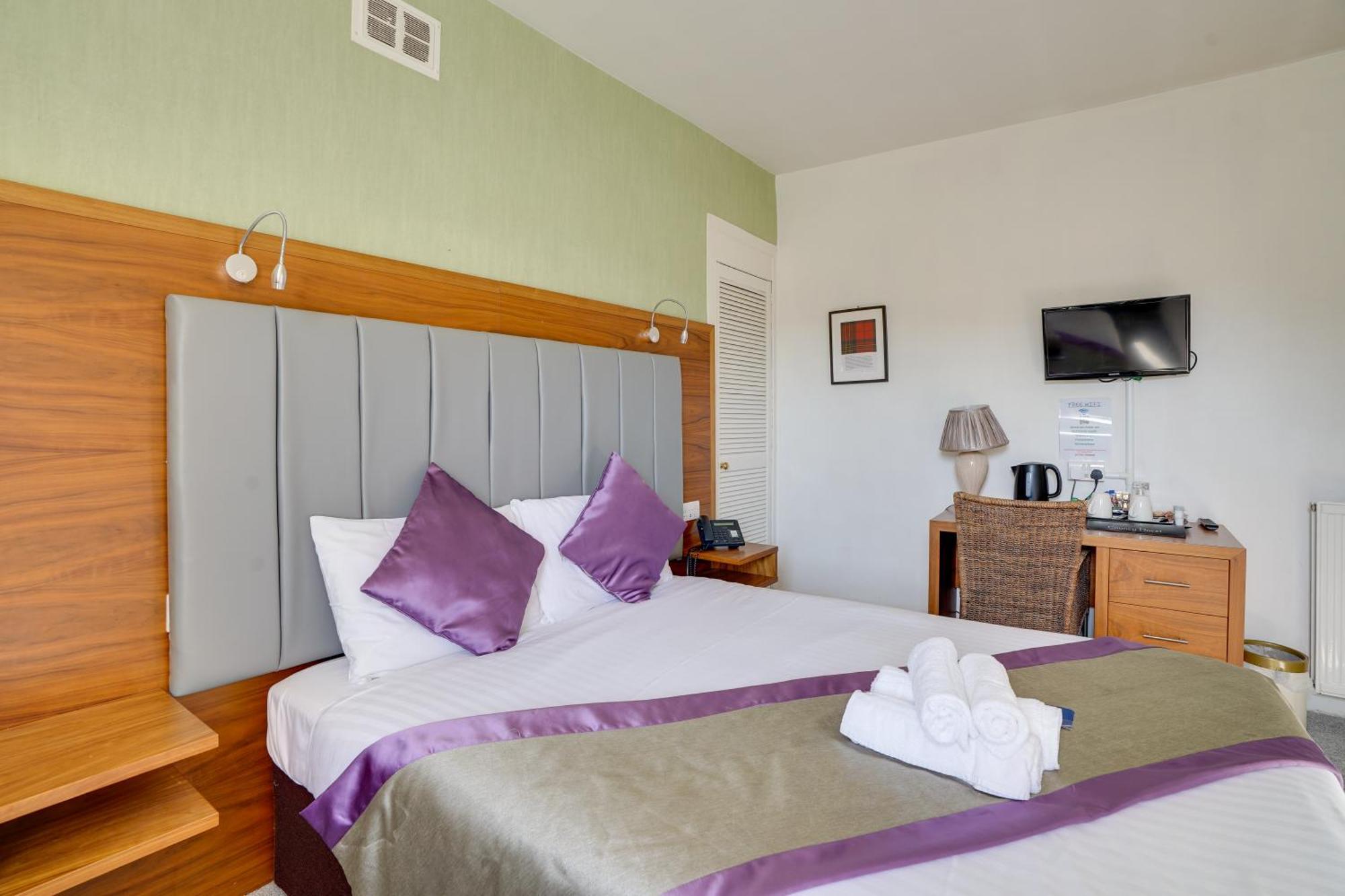 The County Hotel - Self Check-In, Ultra Fast Wi-Fi, Free Parking, Central Location Selkirk Exteriör bild