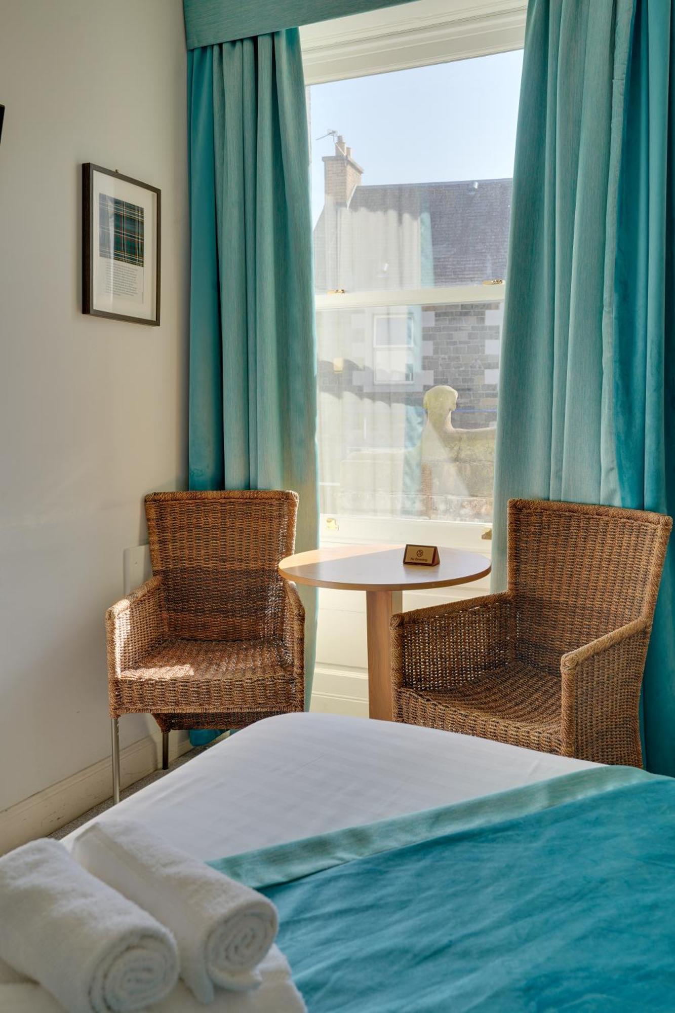The County Hotel - Self Check-In, Ultra Fast Wi-Fi, Free Parking, Central Location Selkirk Exteriör bild
