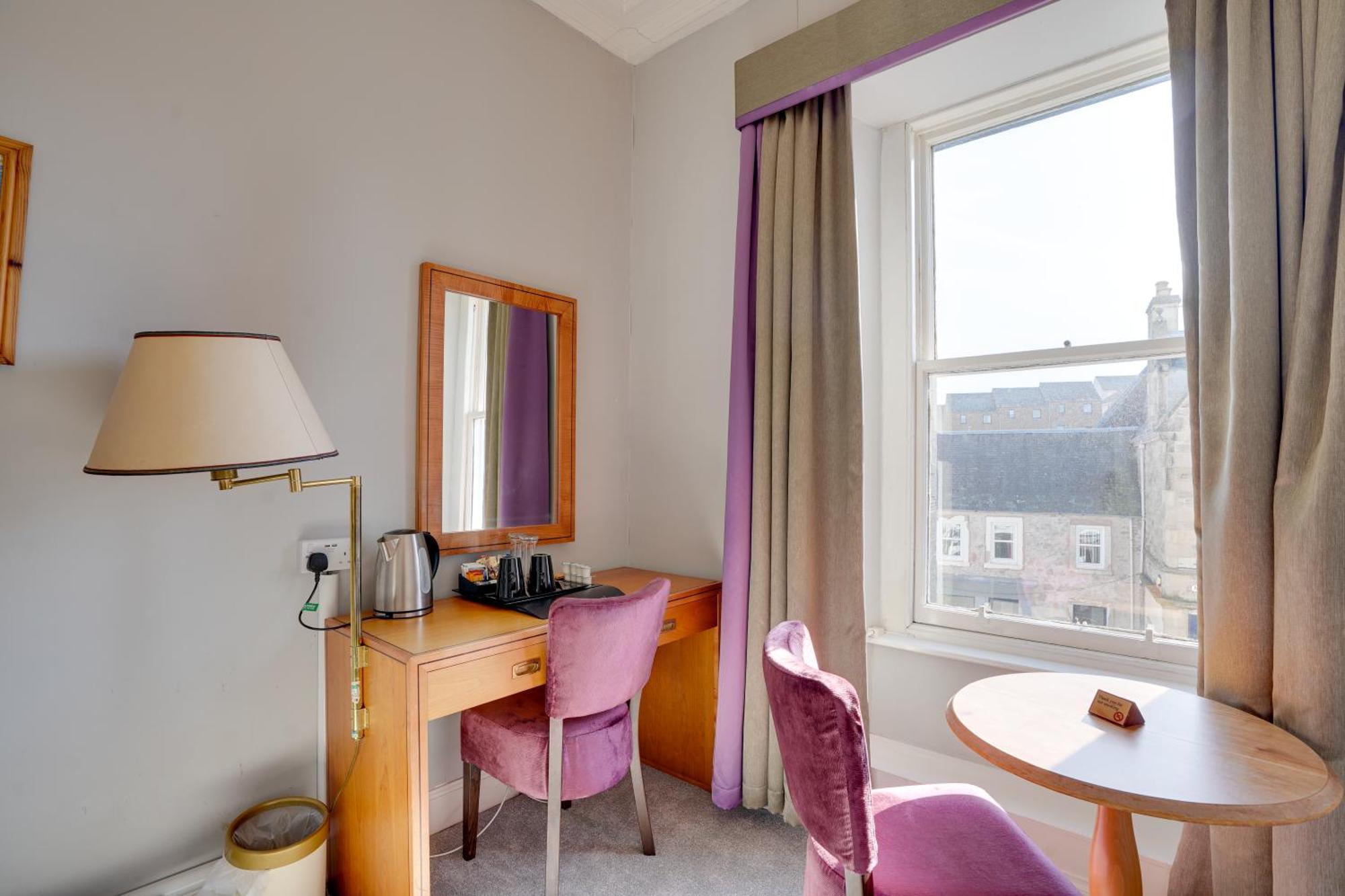 The County Hotel - Self Check-In, Ultra Fast Wi-Fi, Free Parking, Central Location Selkirk Exteriör bild