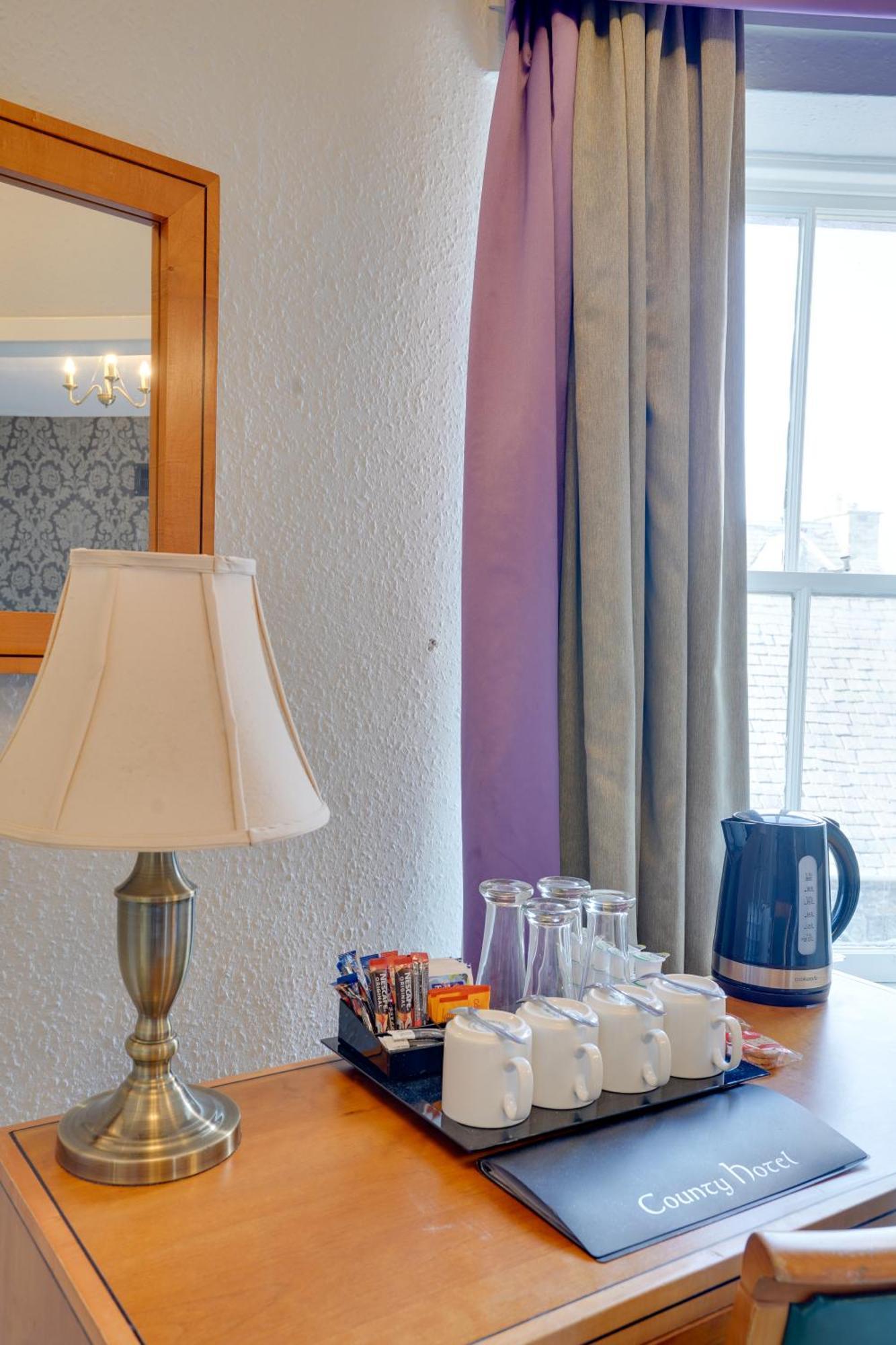 The County Hotel - Self Check-In, Ultra Fast Wi-Fi, Free Parking, Central Location Selkirk Exteriör bild