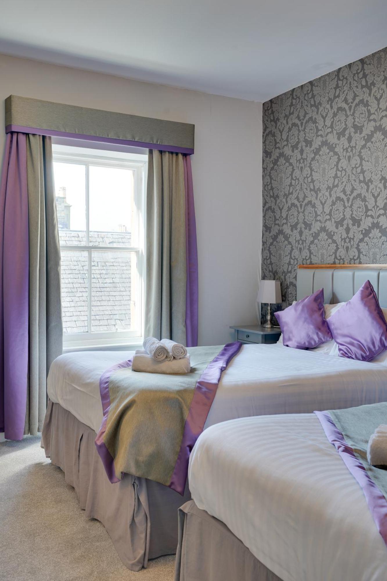 The County Hotel - Self Check-In, Ultra Fast Wi-Fi, Free Parking, Central Location Selkirk Exteriör bild